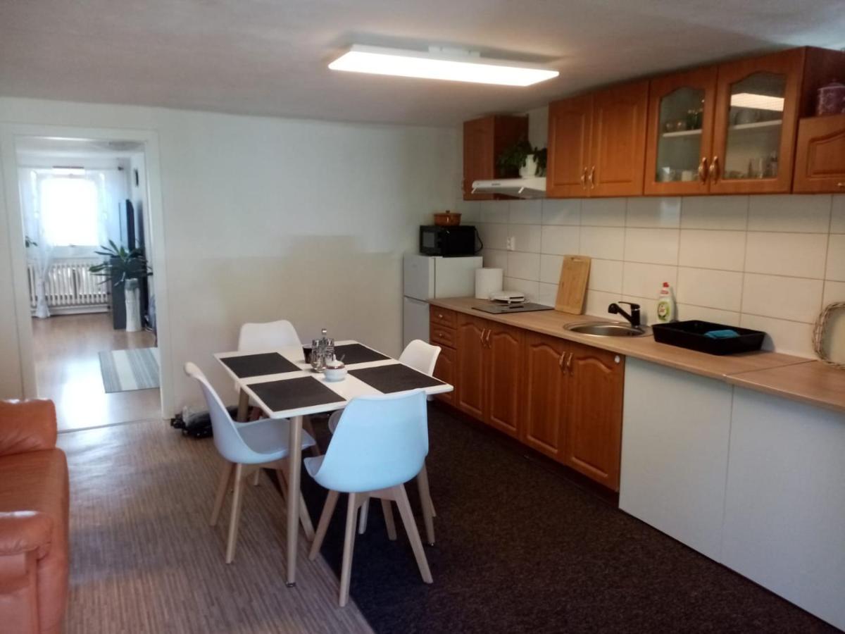 Podkrovni Apartman Tereza Apartamento Rumburk Exterior foto